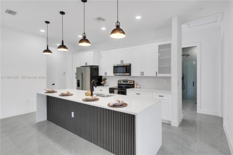 Купить виллу или дом в Лихай-Эйкерс, Флорида 4 спальни, 153.29м2, № 2028585 - фото 18