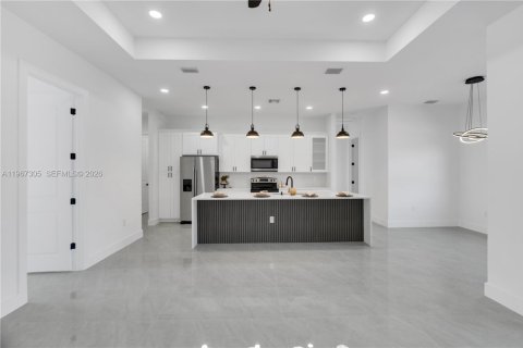 Купить виллу или дом в Лихай-Эйкерс, Флорида 4 спальни, 153.29м2, № 2028585 - фото 16