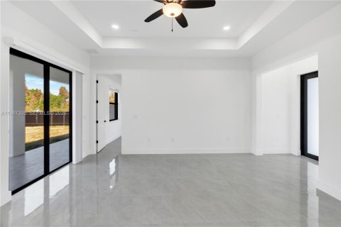 Купить виллу или дом в Лихай-Эйкерс, Флорида 4 спальни, 153.29м2, № 2028585 - фото 15