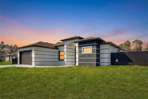 Купить виллу или дом в Лихай-Эйкерс, Флорида 4 спальни, 153.29м2, № 2028585 - фото 5