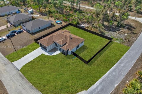 Купить виллу или дом в Лихай-Эйкерс, Флорида 4 спальни, 153.29м2, № 2028585 - фото 4