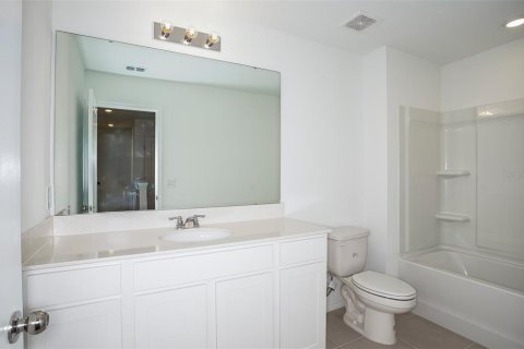 House in Lake Alfred, Florida 3 bedrooms, 169.27 sq.m. № 1847452 - photo 4