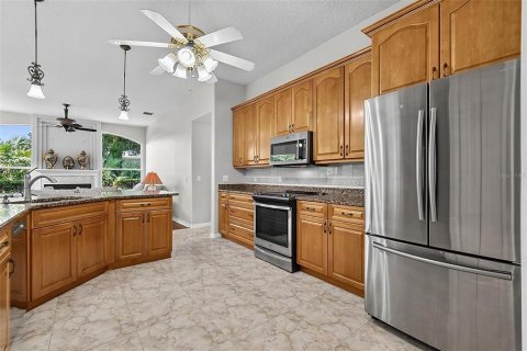 Casa en venta en Palm Coast, Florida, 4 dormitorios, 248.05 m2 № 2310454 - foto 11