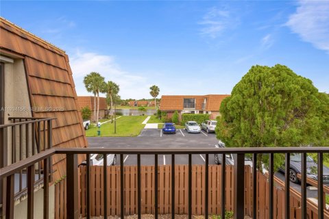 Adosado en venta en Davie, Florida, 3 dormitorios, 153.66 m2 № 1992432 - foto 28