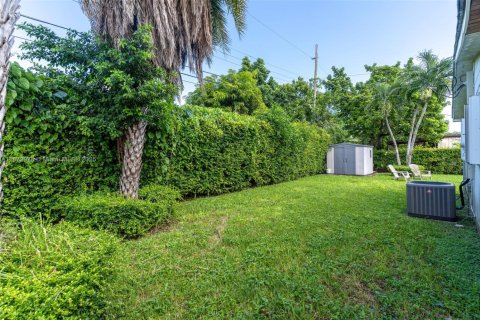House in Miami, Florida 3 bedrooms, 124.12 sq.m. № 1940946 - photo 28