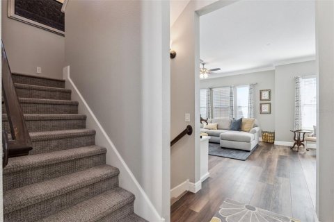 Touwnhouse à vendre à Lake Mary, Floride: 4 chambres, 232.16 m2 № 2431747 - photo 5