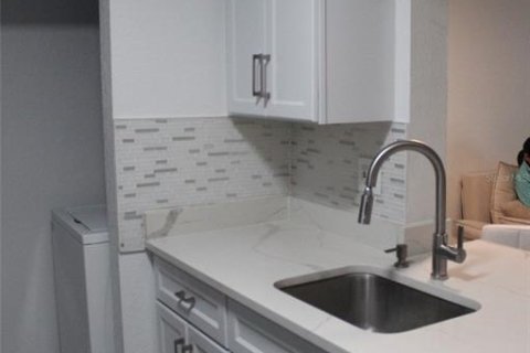 Condominio en venta en Orlando, Florida, 1 dormitorio, 66.43 m2 № 2093656 - foto 16