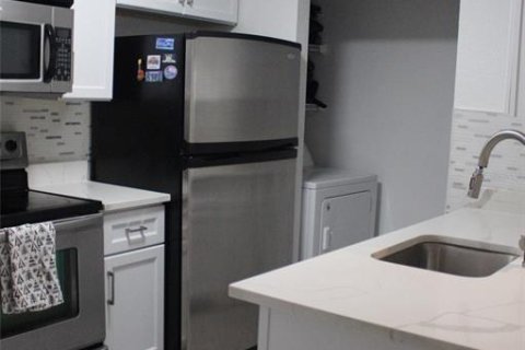 Condominio en venta en Orlando, Florida, 1 dormitorio, 66.43 m2 № 2093656 - foto 9