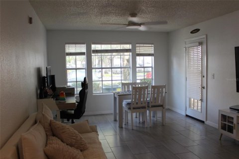 Condominio en venta en Orlando, Florida, 1 dormitorio, 66.43 m2 № 2093656 - foto 23