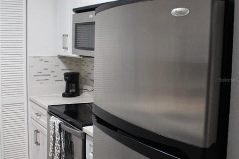 Condominio en venta en Orlando, Florida, 1 dormitorio, 66.43 m2 № 2093656 - foto 12