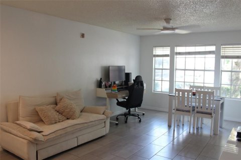 Condominio en venta en Orlando, Florida, 1 dormitorio, 66.43 m2 № 2093656 - foto 25