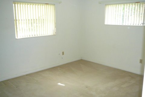 Villa ou maison à vendre à St. Lucie, Floride: 2 chambres, 114.27 m2 № 2146396 - photo 28