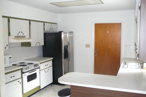 Villa ou maison à vendre à St. Lucie, Floride: 2 chambres, 114.27 m2 № 2146396 - photo 13