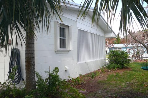 Villa ou maison à vendre à St. Lucie, Floride: 2 chambres, 114.27 m2 № 2146396 - photo 9