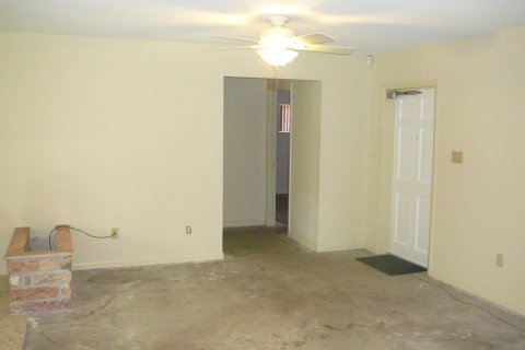 Villa ou maison à vendre à St. Lucie, Floride: 2 chambres, 114.27 m2 № 2146396 - photo 21