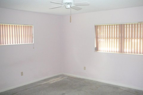 Villa ou maison à vendre à St. Lucie, Floride: 2 chambres, 114.27 m2 № 2146396 - photo 23