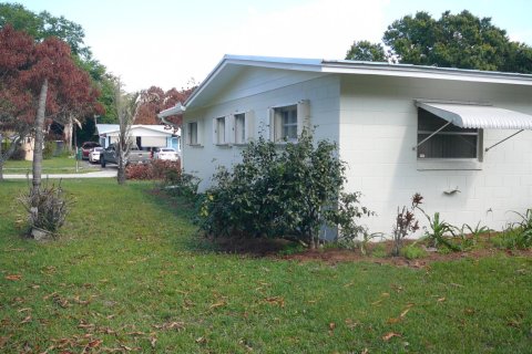 Villa ou maison à vendre à St. Lucie, Floride: 2 chambres, 114.27 m2 № 2146396 - photo 5