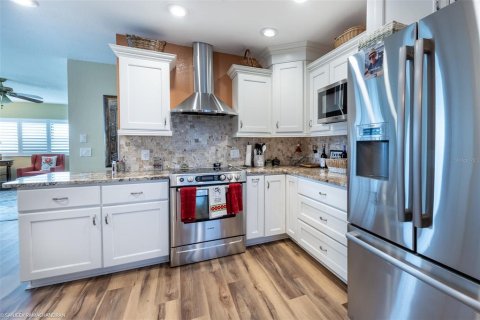 Condo in Punta Gorda, Florida, 2 bedrooms  № 919242 - photo 4