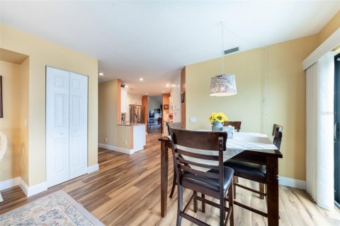 Condo in Punta Gorda, Florida, 2 bedrooms  № 919242 - photo 12