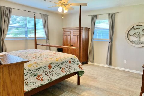 Casa en venta en Chiefland, Florida, 3 dormitorios, 204.38 m2 № 2231901 - foto 13