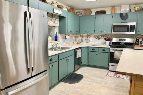 Casa en venta en Chiefland, Florida, 3 dormitorios, 204.38 m2 № 2231901 - foto 10