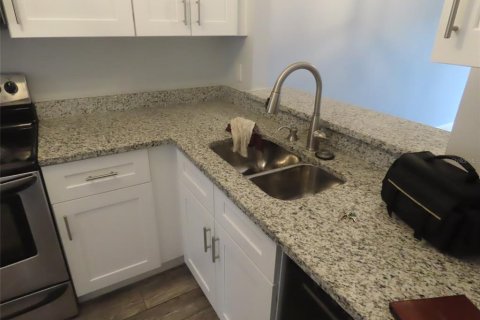 Casa en alquiler en Orlando, Florida, 1 dormitorio, 65.31 m2 № 2099210 - foto 5