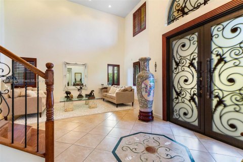 Casa en venta en Cutler Bay, Florida, 5 dormitorios, 366.5 m2 № 1954608 - foto 23