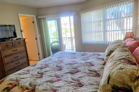 Condo in Sarasota, Florida, 2 bedrooms № 2099650 - photo 26