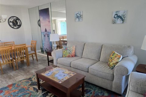 Condo in Sarasota, Florida, 2 bedrooms № 2099650 - photo 16