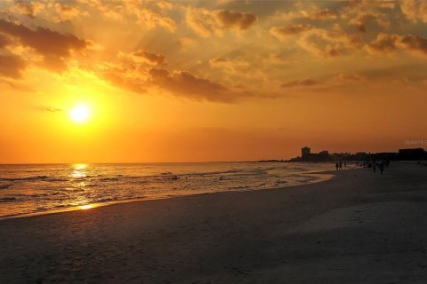 Condo in Sarasota, Florida, 2 bedrooms № 2099650 - photo 28