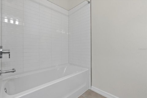 Touwnhouse à louer à Parrish, Floride: 3 chambres, 167.87 m2 № 2151342 - photo 21
