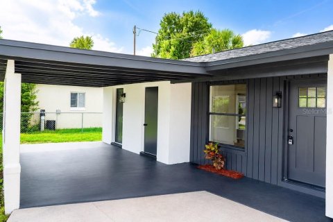 House in Orlando, Florida 3 bedrooms, 100.61 sq.m. № 2221761 - photo 4