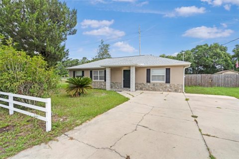 House in Ocala, Florida 3 bedrooms, 115.94 sq.m. № 1783131 - photo 1
