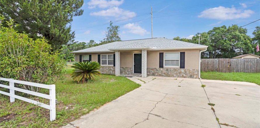 House in Ocala, Florida 3 bedrooms, 115.94 sq.m. № 1783131