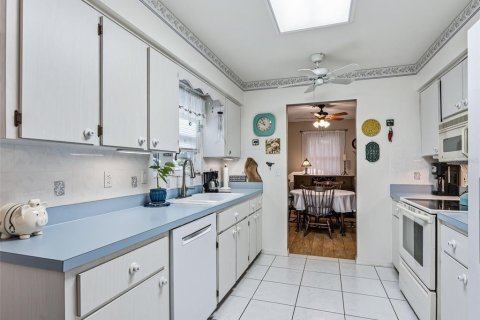 Villa ou maison à vendre à Leesburg, Floride: 2 chambres, 133.59 m2 № 2200837 - photo 17