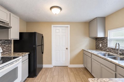 Propiedad comercial en venta en Orlando, Florida, 6 dormitorios, 153.29 m2 № 2419090 - foto 7