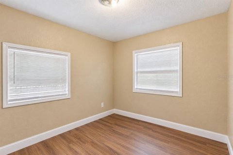 Propiedad comercial en venta en Orlando, Florida, 6 dormitorios, 153.29 m2 № 2419090 - foto 12