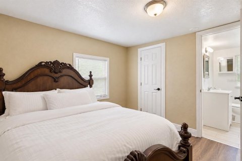 Propiedad comercial en venta en Orlando, Florida, 6 dormitorios, 153.29 m2 № 2419090 - foto 10