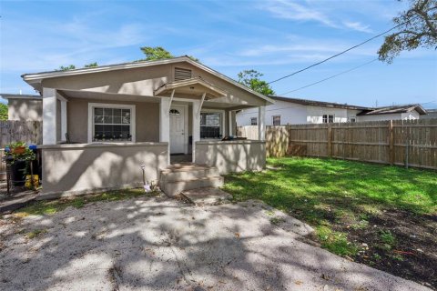 Propiedad comercial en venta en Orlando, Florida, 6 dormitorios, 153.29 m2 № 2419090 - foto 3