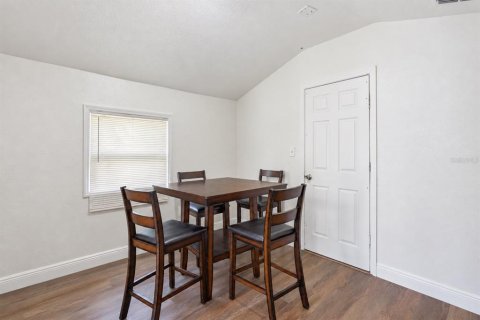 Propiedad comercial en venta en Orlando, Florida, 6 dormitorios, 153.29 m2 № 2419090 - foto 18