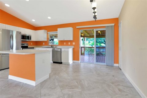 House in Lehigh Acres, Florida 3 bedrooms, 130.71 sq.m. № 1902706 - photo 12