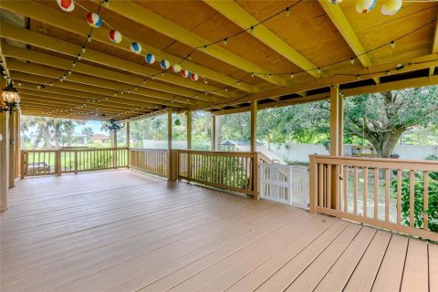 House in Lehigh Acres, Florida 3 bedrooms, 130.71 sq.m. № 1902706 - photo 6