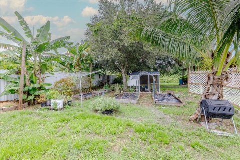 House in Lehigh Acres, Florida 3 bedrooms, 130.71 sq.m. № 1902706 - photo 8