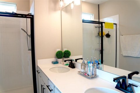 House in Haines City, Florida 3 bedrooms, 156.08 sq.m. № 2324336 - photo 22