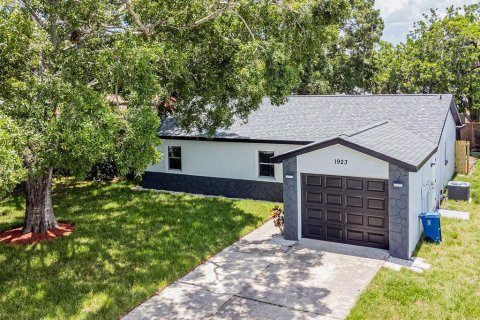 House in Oldsmar, Florida 3 bedrooms, 106.09 sq.m. № 1816968 - photo 1