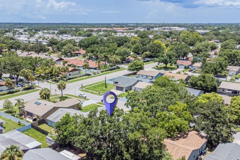 House in Oldsmar, Florida 3 bedrooms, 106.09 sq.m. № 1816968 - photo 6