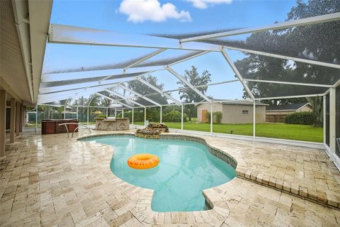 House in Odessa, Florida 4 bedrooms, 235.6 sq.m. № 1915427 - photo 3