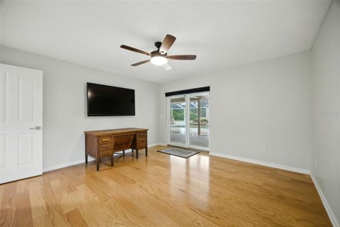 House in Odessa, Florida 4 bedrooms, 235.6 sq.m. № 1915427 - photo 11