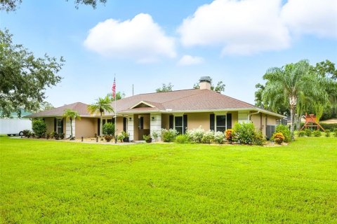 House in Odessa, Florida 4 bedrooms, 235.6 sq.m. № 1915427 - photo 4