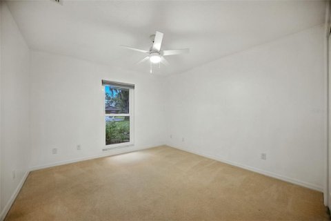 House in Odessa, Florida 4 bedrooms, 235.6 sq.m. № 1915427 - photo 27